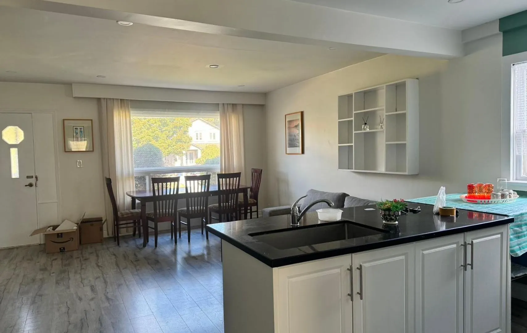 Spacious Urban Retreat Queen Bed & Sofa Bed Near Finch Subway Sleeps 4 Toronto 0*,